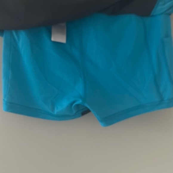 The North Face Women’s Eat my Dust Running Skirt Skort Gray Blue Sz Small Run - Picture 5 of 10